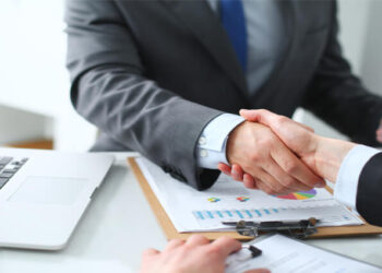 Changing the future of personal finance by combining cash and crypto