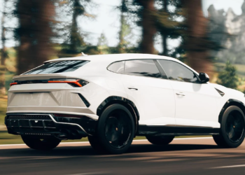 White Lamborghini Urus | FintechZoom