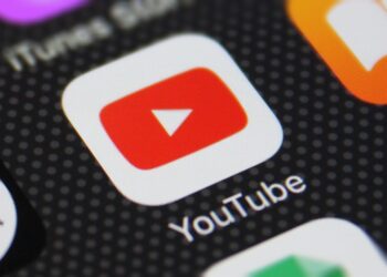 Youtube logo in ios app | FintechZoom