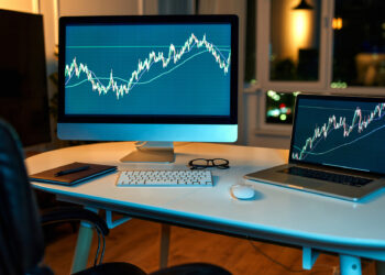 Screen Stock Chart | FintechZoom