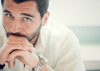 Person Worried | FintechZoom