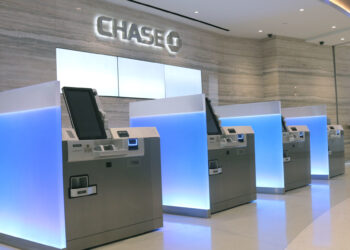 jpmorgan chase inside branch | FintechZoom