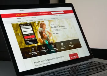 Wells Fargo on Laptop | FintechZoom