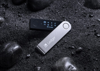 Ledger Nano X Review | FintechZoom