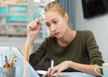 What is debt settlement? | FintechZoom