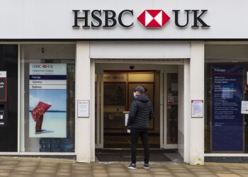 HSBC Bank Near Me | FintechZoom