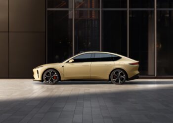nio et5 sedan | FintechZoom