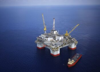 Crude oil offshore | FintechZoom
