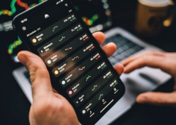 How to Invest in Stocks | FintechZoom