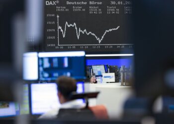 Trading at the Frankfurt Stock Exchange | FintechZoom