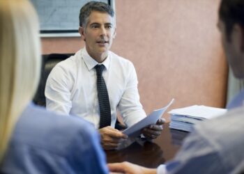 what is investment banking | FintechZoom