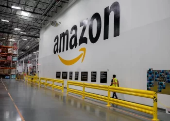 Amazon's Price and Platform Manipulation: A Threat to Small Businesses? | FintechZoom