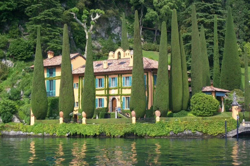 Lake Como Luxury Real Estate