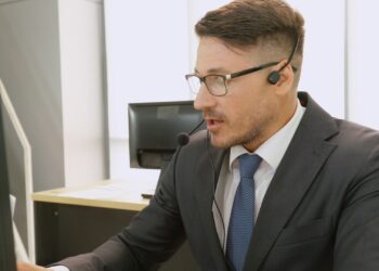 Business Phone System | FintechZoom