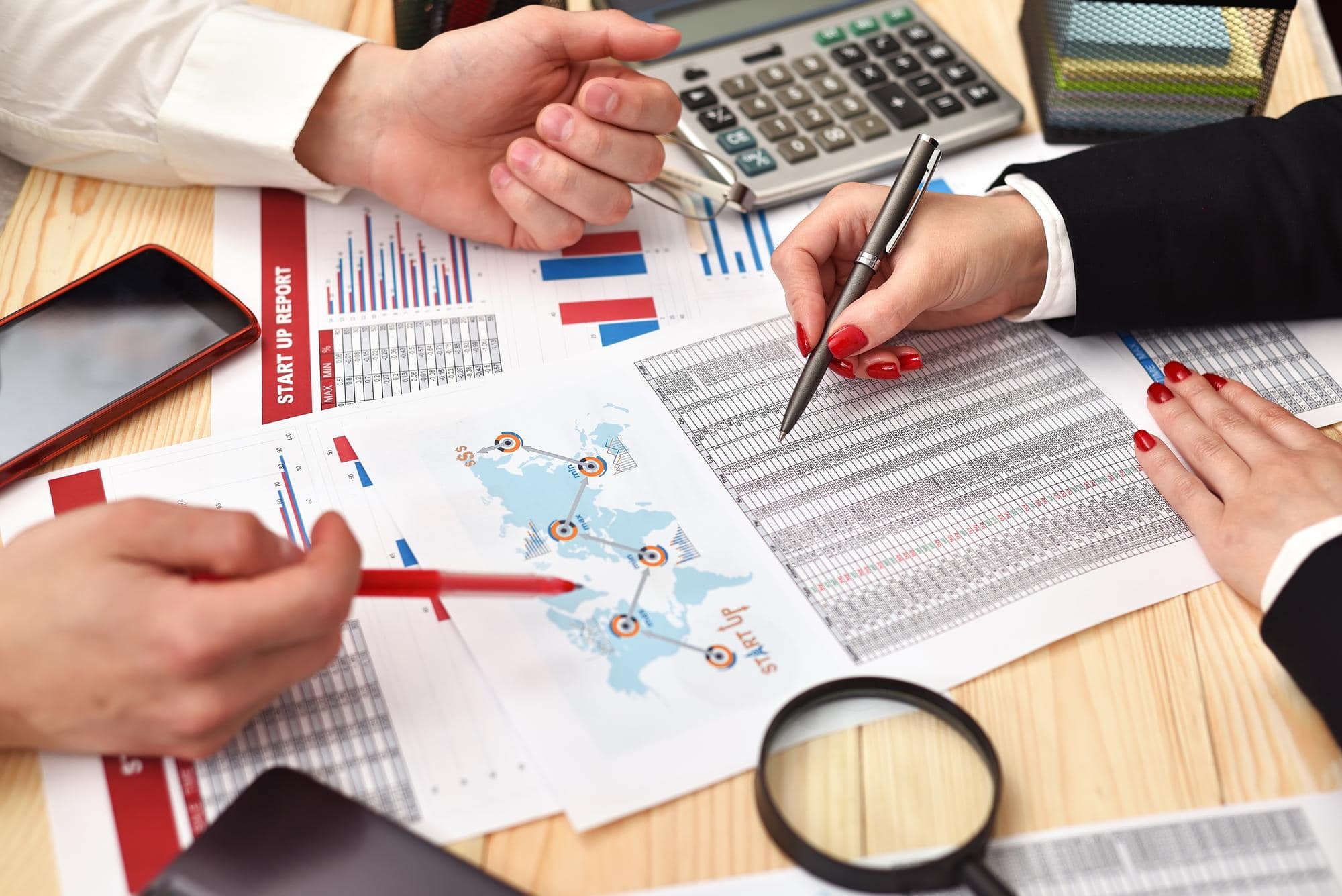 What Happens After You Sign Up? Comparing the Customer Experience of Leading Expat Tax Firms