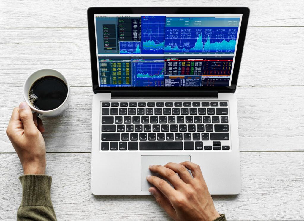 FX Trading Robots in 2026: How Systems Built for Both Major Platforms Are Outperforming Single-Platform Automation